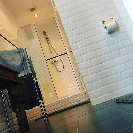 住宿加早餐酒店 Goldenguelb&b 2*